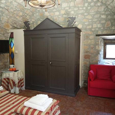 טודי Agriturismo Castello Di Belforte מראה חיצוני תמונה