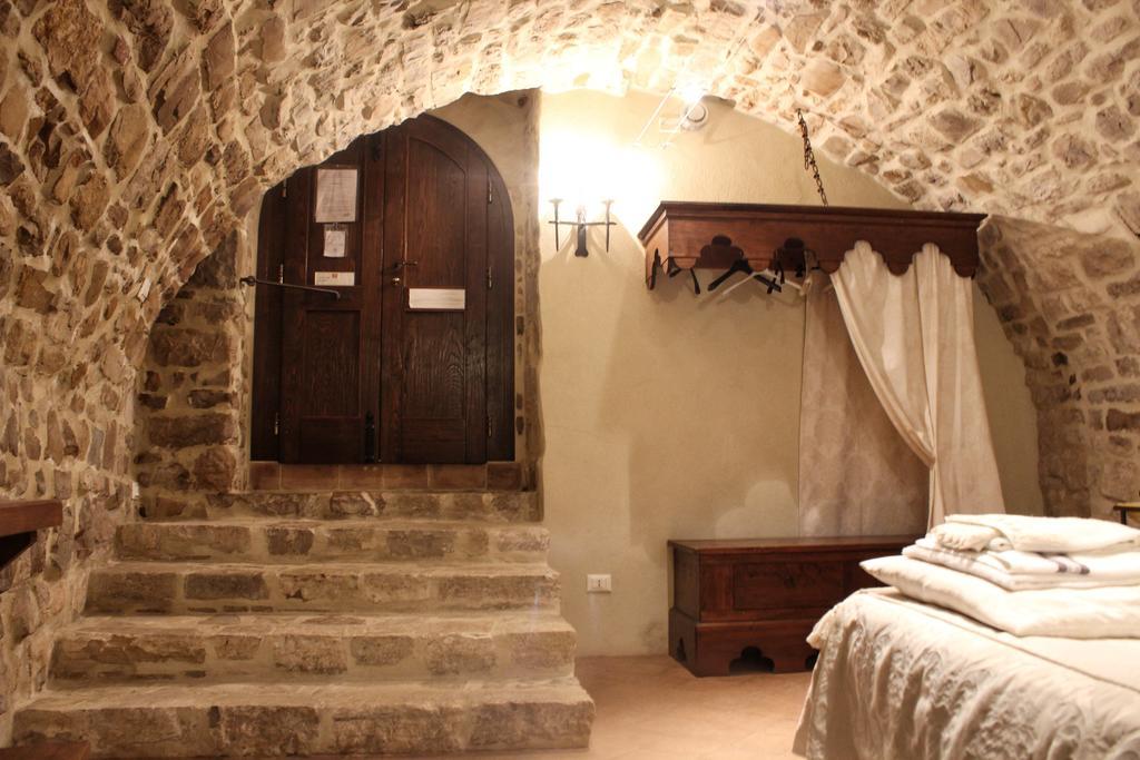 טודי Agriturismo Castello Di Belforte מראה חיצוני תמונה